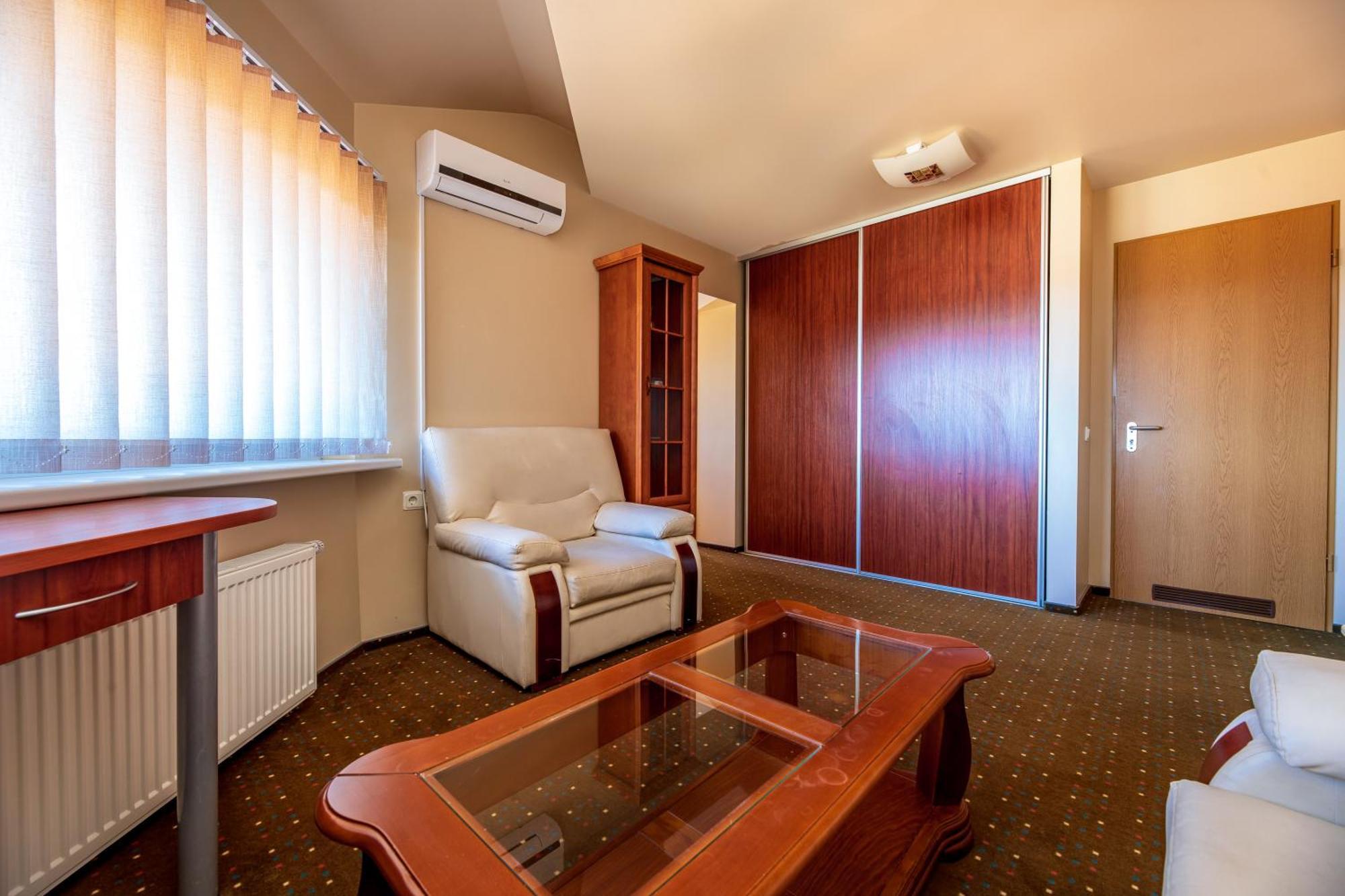 Apartamentai "Tenisas" Połąga Zewnętrze zdjęcie
